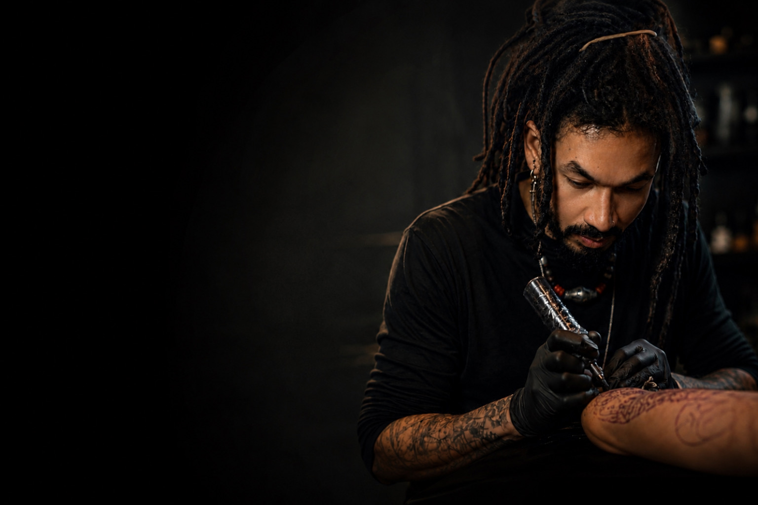 Leonardo Acosta at the atelier